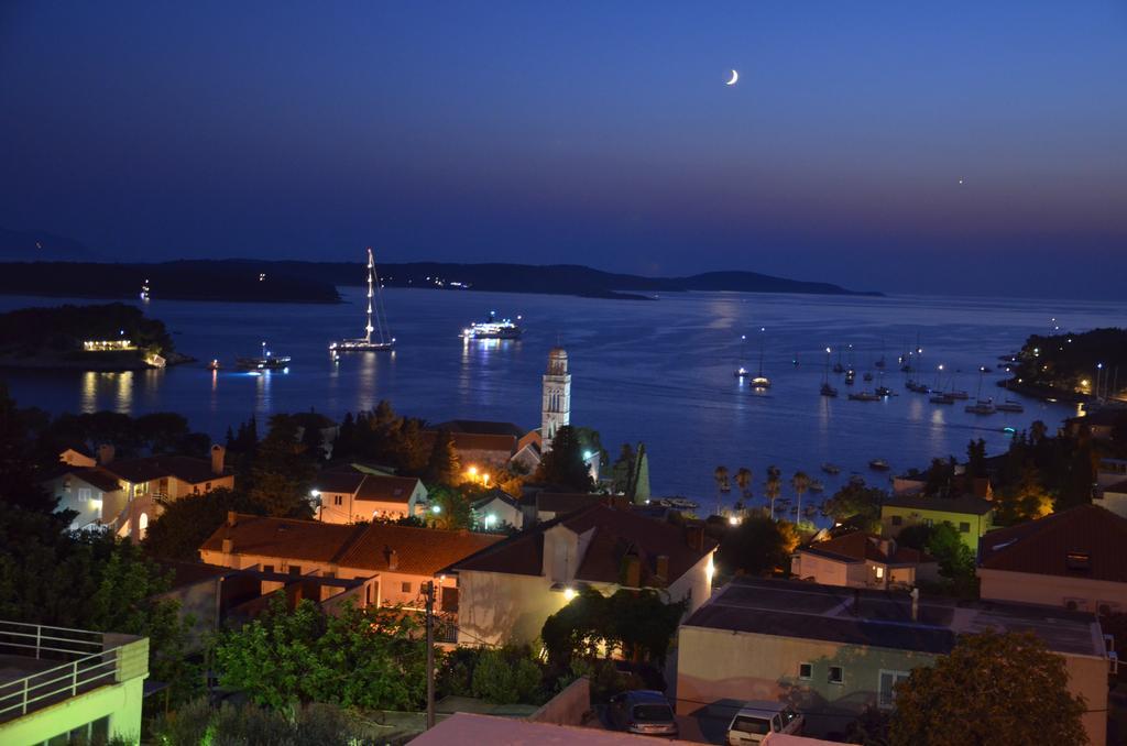 Apartments Ivusic Hvar Town Room photo