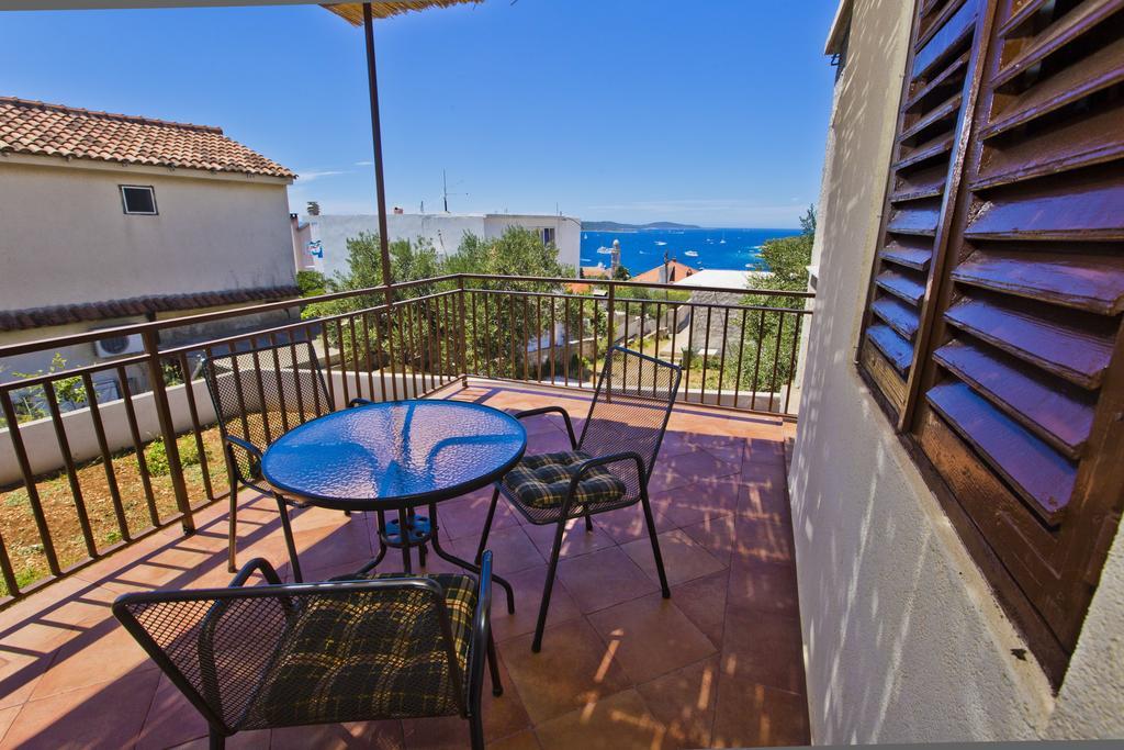 Apartments Ivusic Hvar Town Exterior photo