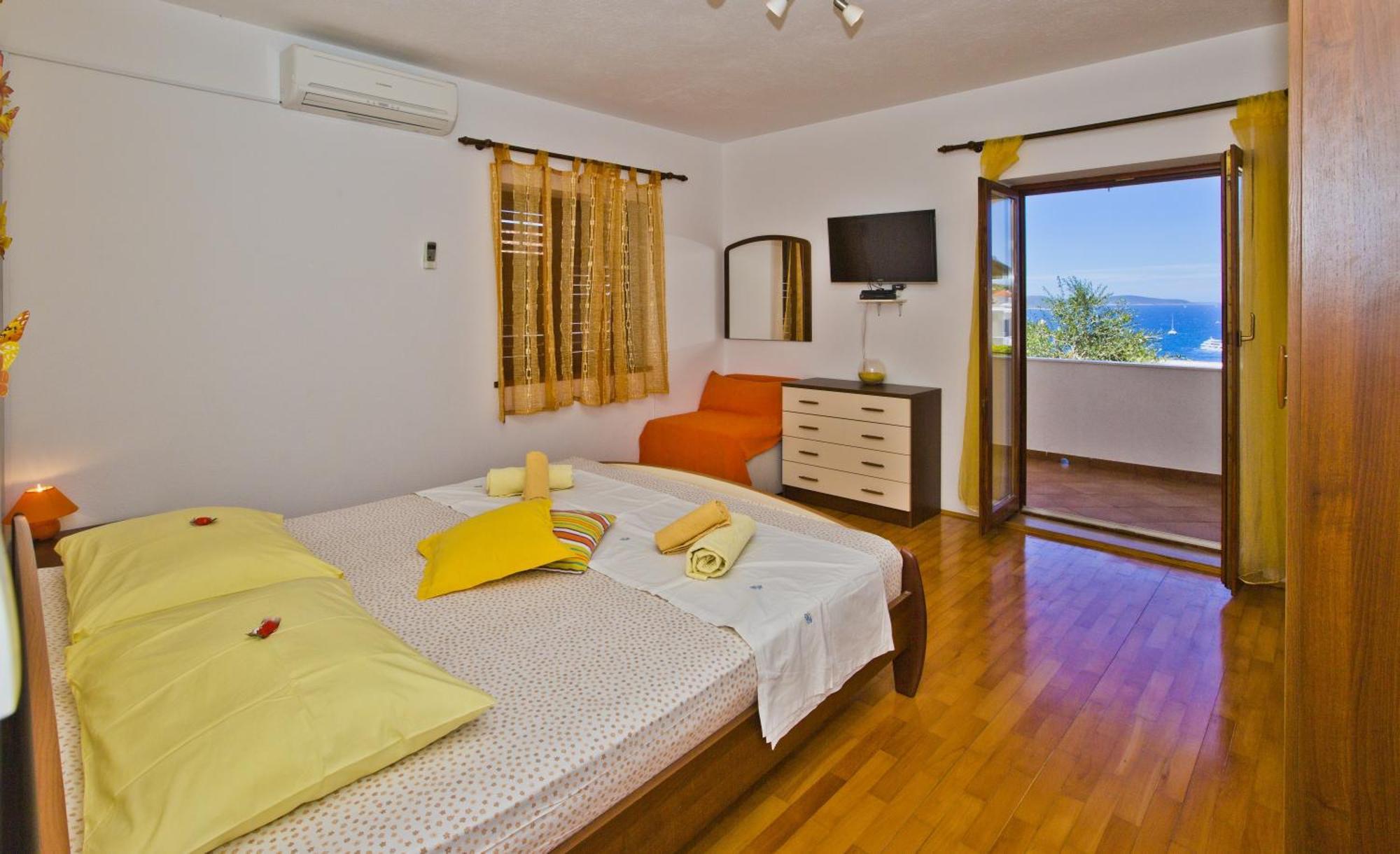 Apartments Ivusic Hvar Town Exterior photo