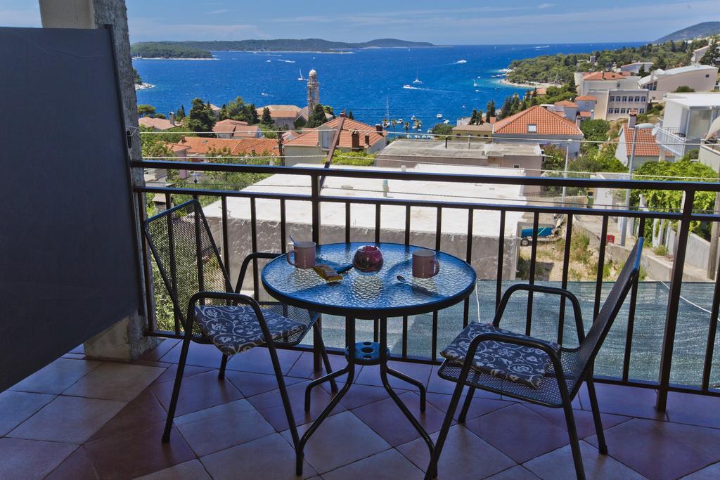 Apartments Ivusic Hvar Town Exterior photo
