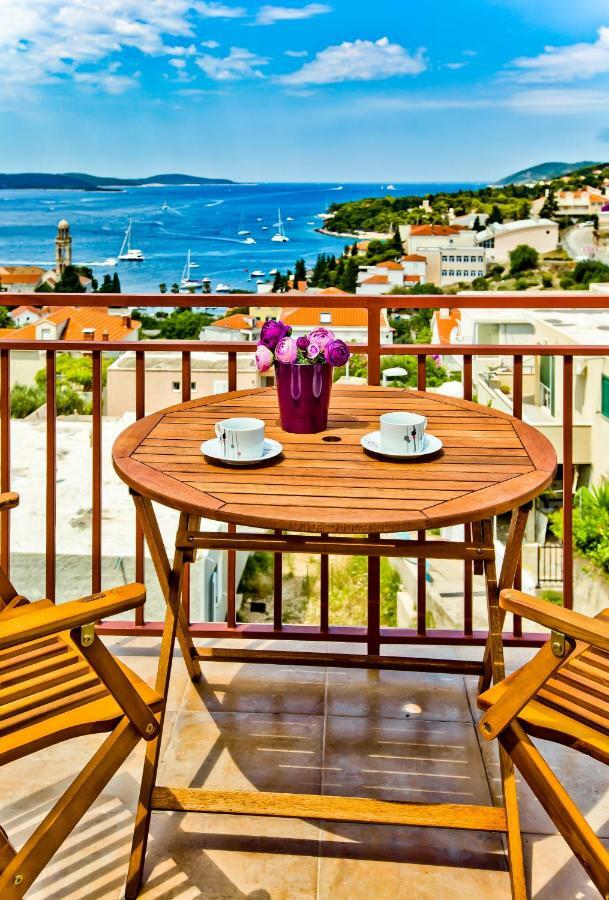 Apartments Ivusic Hvar Town Exterior photo