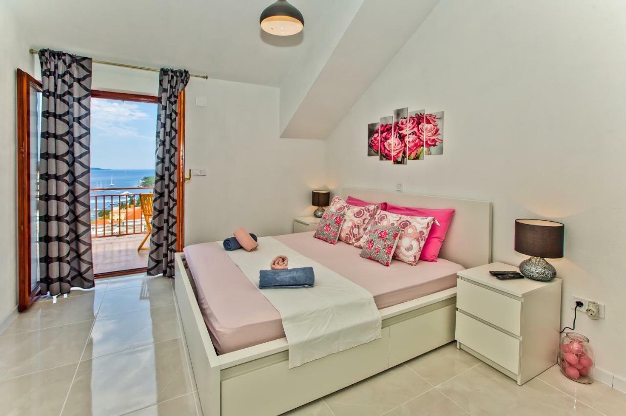 Apartments Ivusic Hvar Town Exterior photo